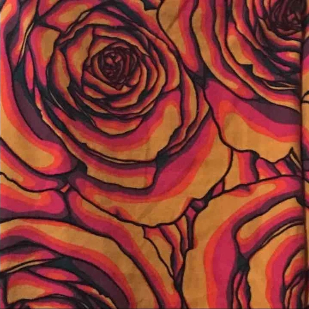 Orange "fire" Roses Lularoe